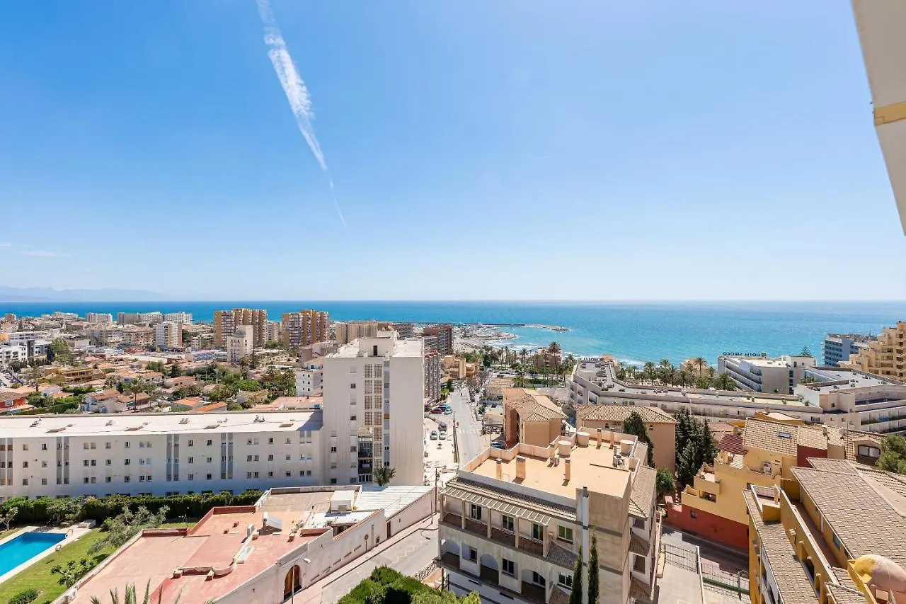 797 Holiday Rentals- Espectacular Piso Con Vista Al Mar Y Al Puerto Benalmadena Apartment