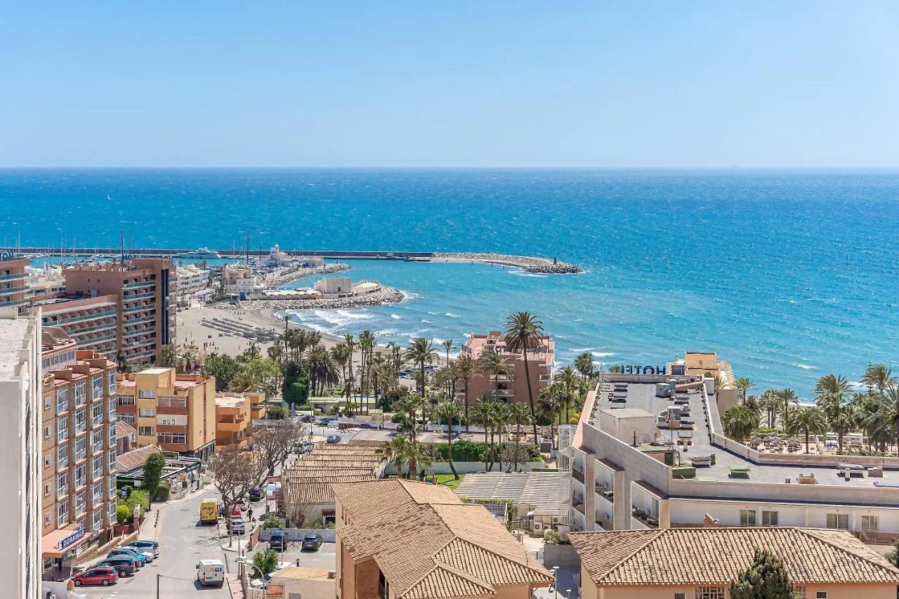 797 Holiday Rentals- Espectacular Piso Con Vista Al Mar Y Al Puerto Benalmadena Spain
